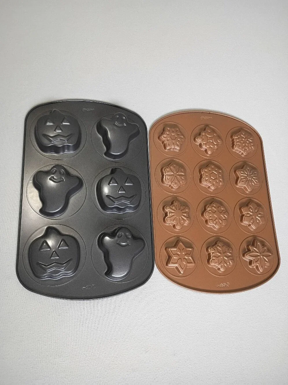 Wilton Non-Stick Holiday Baking Bundle 6-Cavity Halloween & 12-Cavity Snowflakes